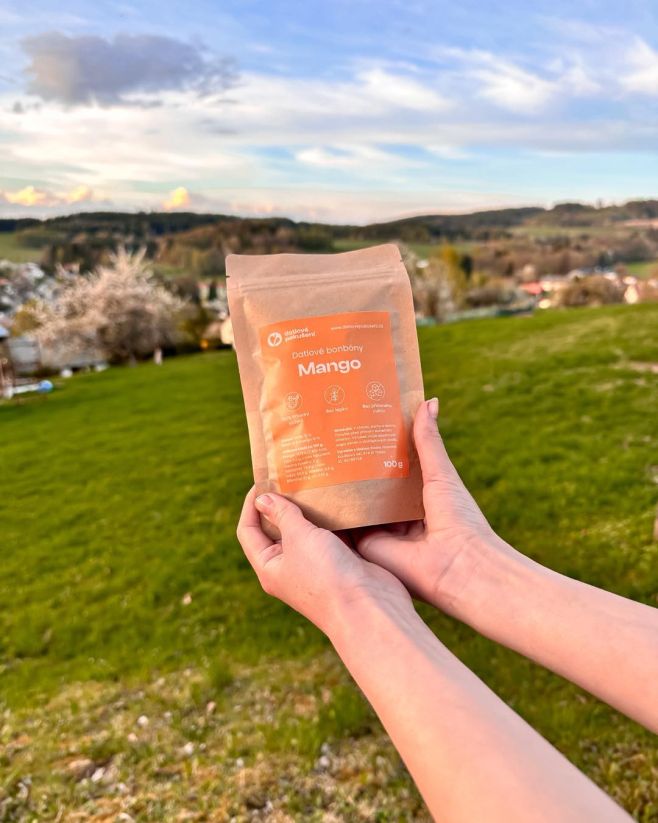 Mangové bonbóny jsou výjimka! 😋🥭 Jediná naše příchuť s ovocem, které není mrazem sušené. 🥶 Používáme totiž měkké, šetrně...